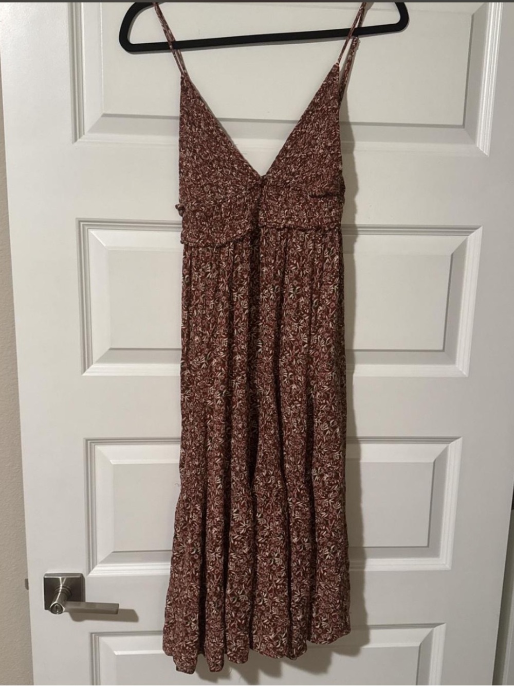Storia Floral Spaghetti-Strap Maxi Dress